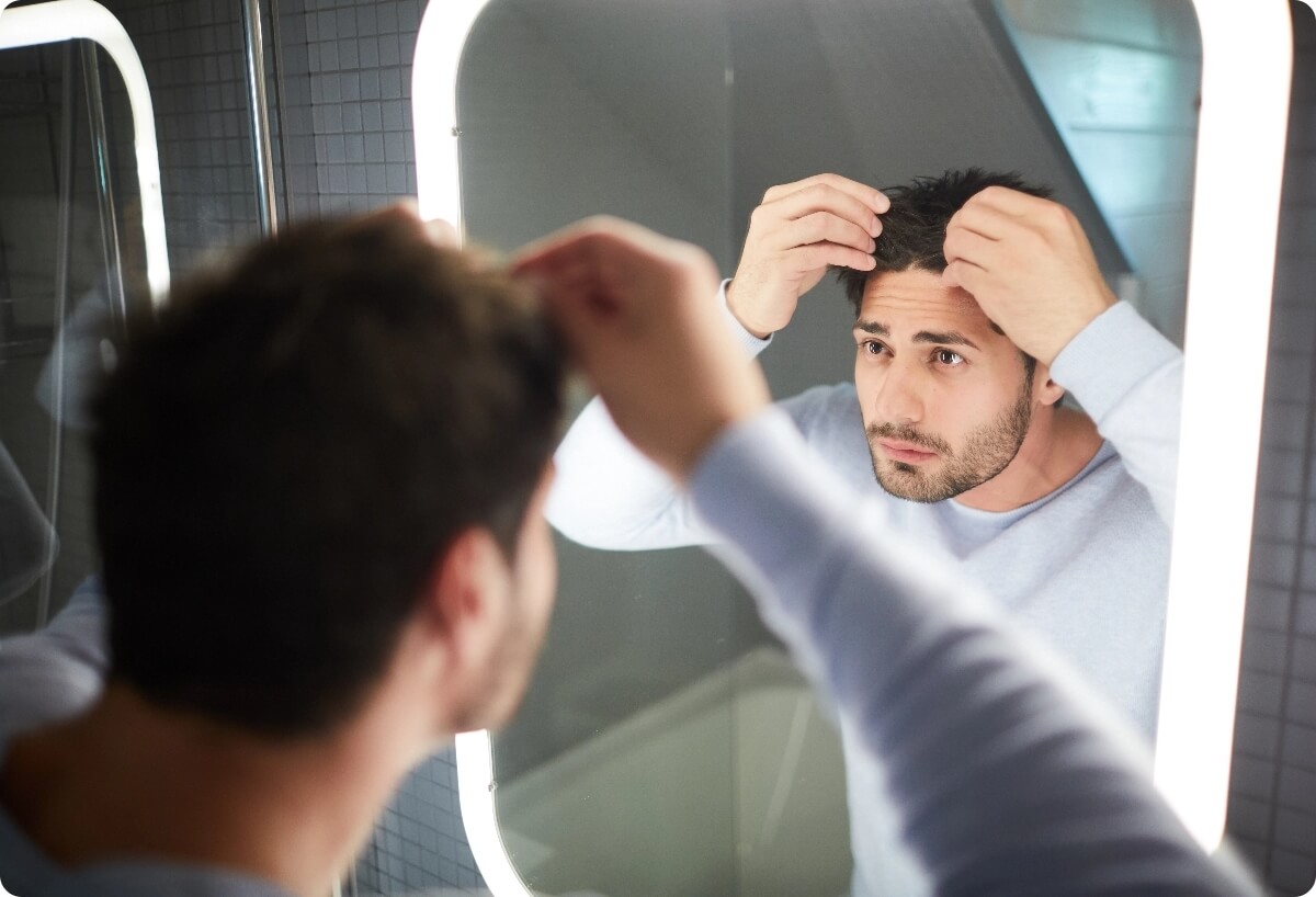 hair-loss-2021-09-24-02-56-26-utc@2x