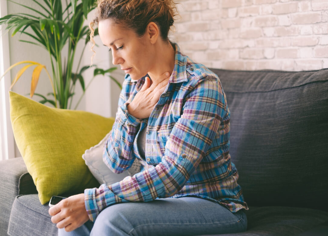 pressure-in-the-chest-close-up-photo-of-a-stressed woman